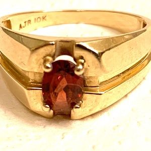 Contemporary 10K solid gold /Red Garnet Ring.